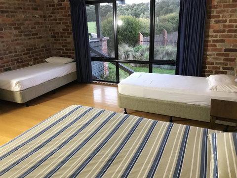 Prom Coast Holiday Lodge - Whitsundays Accommodation 1