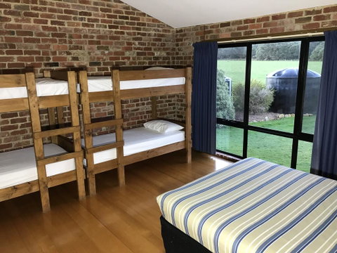 Prom Coast Holiday Lodge - Whitsundays Accommodation 2