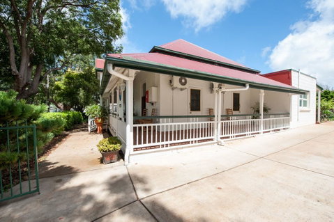 Pure Land Guest House - Whitsundays Accommodation 0