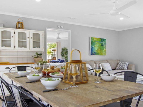 Pure Salt - Beach House With Pool, 300m To Beach - Whitsundays Accommodation 2