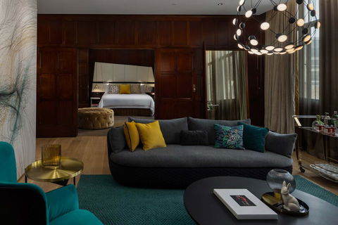 QT Sydney - Whitsundays Accommodation 0