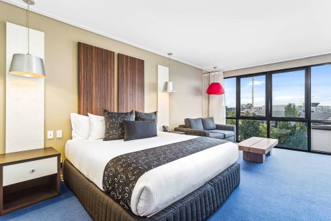 Quality Hotel Taylors Lakes - Whitsundays Accommodation 2