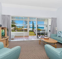 Quarterdeck Unit 2 - Lennox Head - Whitsundays Accommodation
