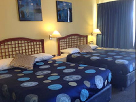 Raceways Motel - Whitsundays Accommodation 3