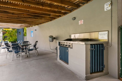 Rainbow Beach Holiday - Whitsundays Accommodation 2