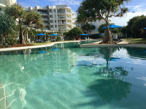 Ramada Resort Studio Split Queen Electric Adjustable Bed - Whitsundays Accommodation 0