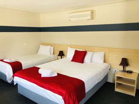 Red Cedar Motel - Whitsundays Accommodation 0
