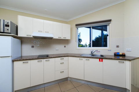 Reflections Holiday Parks Urunga - Whitsundays Accommodation 2