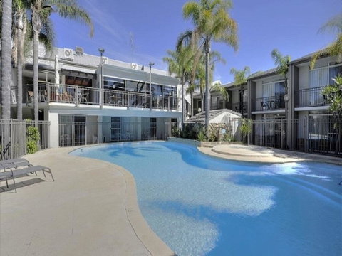 Resort Serviced Apartments - Mandurah - Whitsundays Accommodation 0