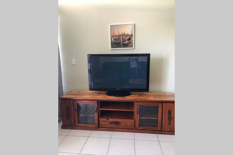 Resort Style Apartment On Gregory - Whitsundays Accommodation 3