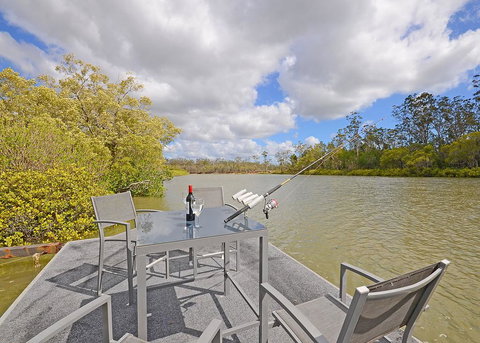 River Front Tranquil Retreat - Whitsundays Accommodation 0