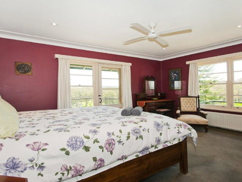 Riverbend - 5 Acres Only 9km To Village - Whitsundays Accommodation 3