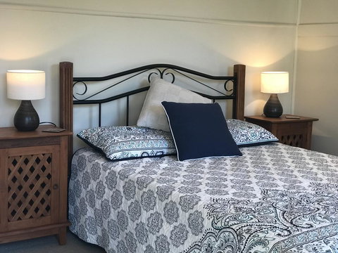Riverview Cottage - Whitsundays Accommodation 2