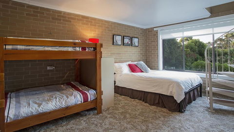 ROANJOKA - DROMANA.... - Whitsundays Accommodation 3