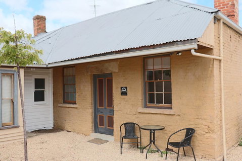 Robinson Cottage - Whitsundays Accommodation 2