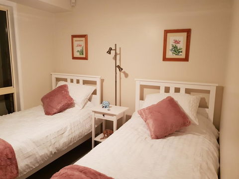 Robyn's Nest - Hosted, Bed And Breakfast - Whitsundays Accommodation 1