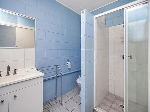 Roderick Street 52, Moffat Beach - Whitsundays Accommodation 1