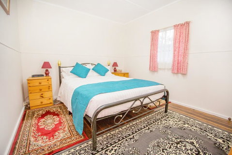 Rosedale Homestead Taranna Cottages - Whitsundays Accommodation 1