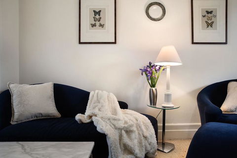 Roses Of Daylesford - Garden View - Whitsundays Accommodation 1