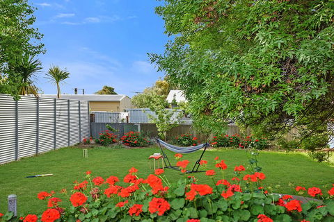 Rosie's - Whitsundays Accommodation 0