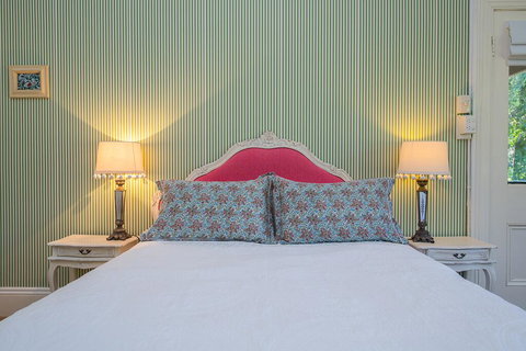 Russley Rural Retreat - Whitsundays Accommodation 0