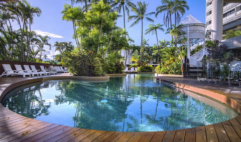 Rydges Esplanade Resort Cairns - Whitsundays Accommodation 0