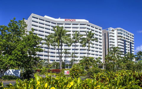 Rydges Esplanade Resort Cairns - Whitsundays Accommodation 1