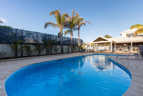 Sails Geraldton Accommodation - Whitsundays Accommodation 0