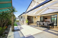 Sandy Bottom - Pet Friendly - 3 Min Walk to Beach