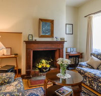 Sargeants  Armoury Cottages 1823 - Whitsundays Accommodation