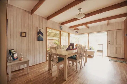 Sea J's, Brighton - Whitsundays Accommodation 1