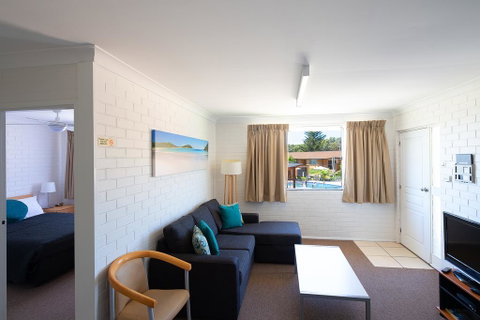 Seaside Holiday Resort - Whitsundays Accommodation 1