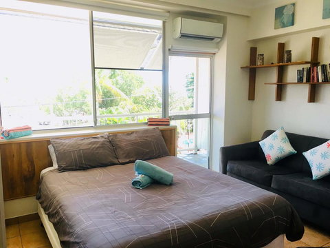 Seaview Studio - Whitsundays Accommodation 2