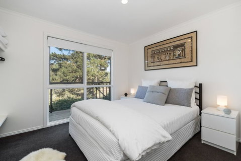 Serenity - Merricks North Cottage - Whitsundays Accommodation 1