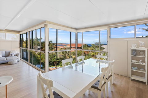 Serenity By The Sea - Whitsundays Accommodation 3