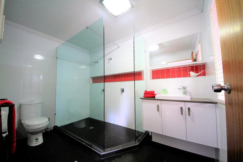 Serenity@Montville - Whitsundays Accommodation 1