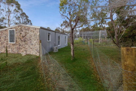Shearers Cottage - Pet Friendly Holiday Accommodation - Whitsundays Accommodation 1