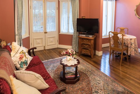 Shelton-Lea Bed & Breakfast - Whitsundays Accommodation 2