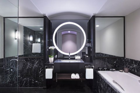 Sheraton Grand Sydney Hyde Park - Whitsundays Accommodation 1
