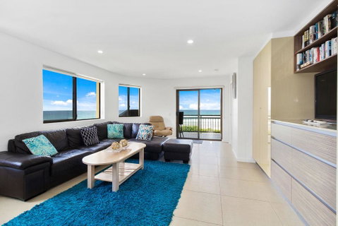 Shoreline Nine Penthouse With Ocean Views - Whitsundays Accommodation 1