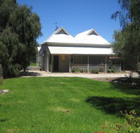 Showgrounds Cottage Naracoorte - Whitsundays Accommodation