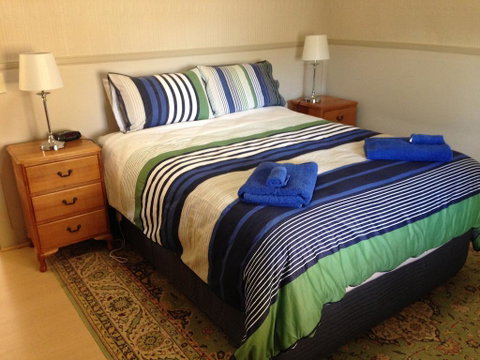 Showgrounds Cottage Naracoorte - Whitsundays Accommodation 1