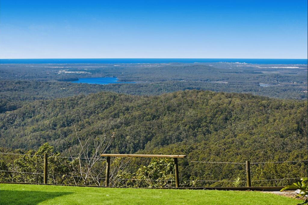 Bald Knob QLD Whitsundays Accommodation