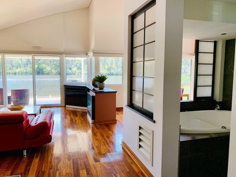 Silkwood Estate - Whitsundays Accommodation 3