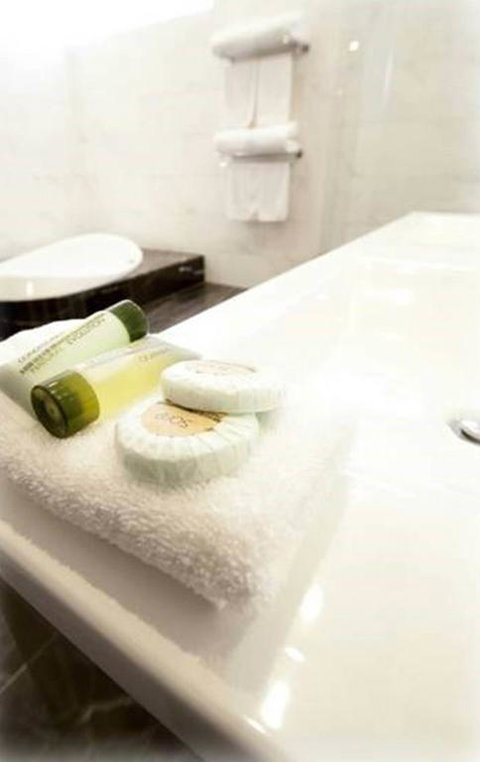 Silver Haven Motor Inn - Whitsundays Accommodation 3
