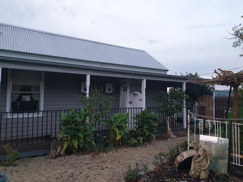 Silverbirch Cottage - Whitsundays Accommodation 1