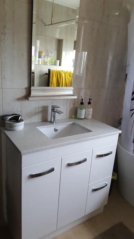 Silverbirch Cottage - Whitsundays Accommodation 2