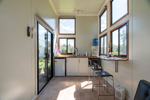 Sithuri Tiny House - Whitsundays Accommodation 2