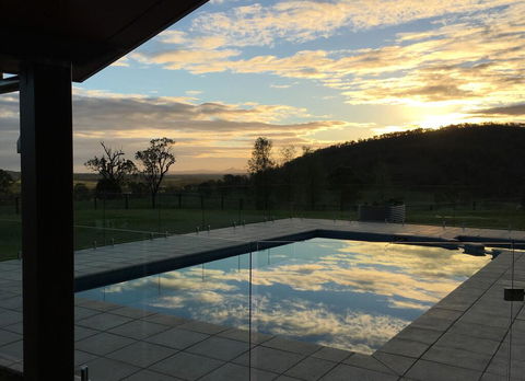 Skyline Farm House - Whitsundays Accommodation 2