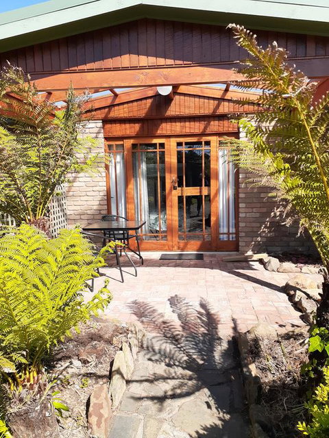 Sleepy Hollow Hideout (Hidout 2) - Whitsundays Accommodation 0